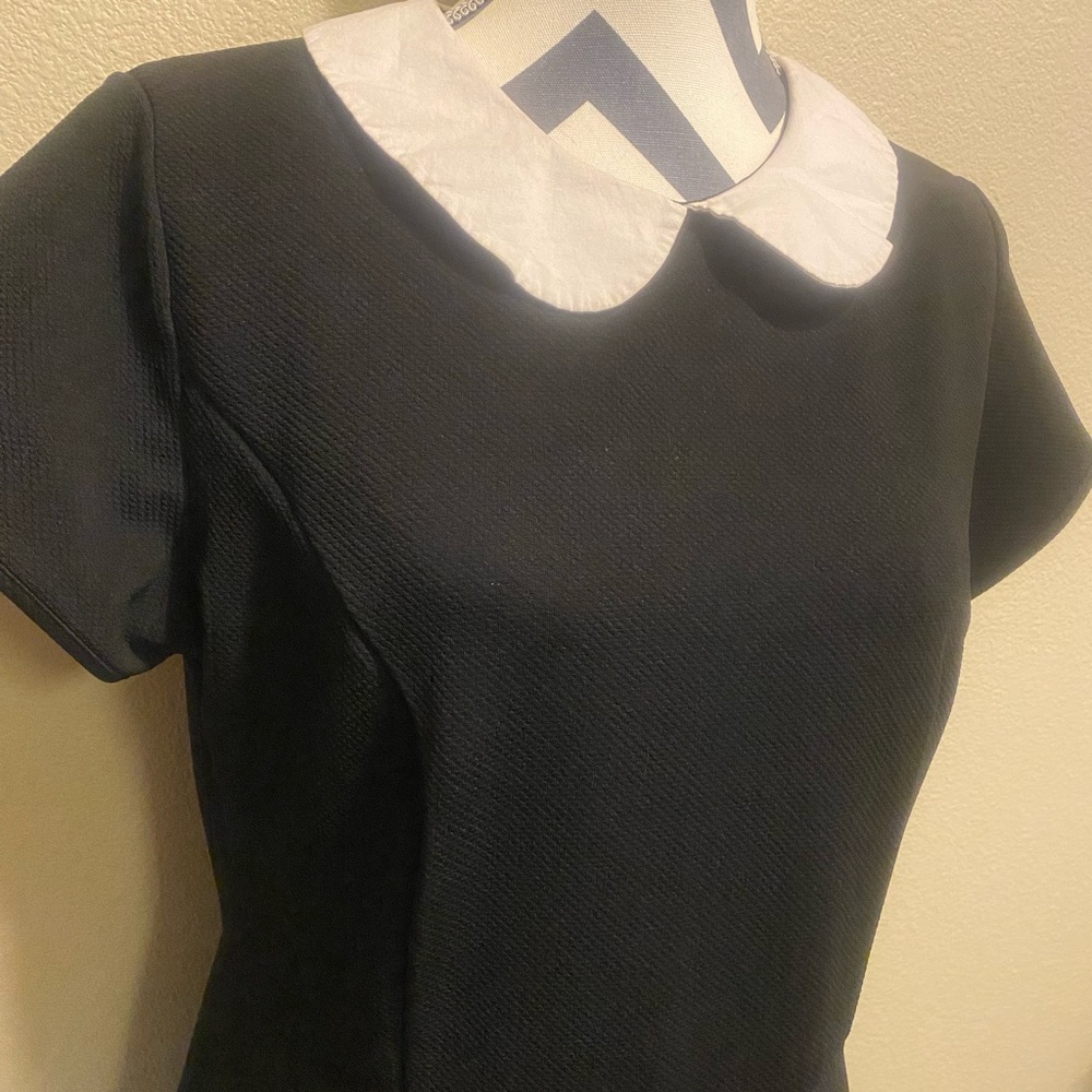 Torrid short sleeve black dress with white collar - Picture 4 of 8